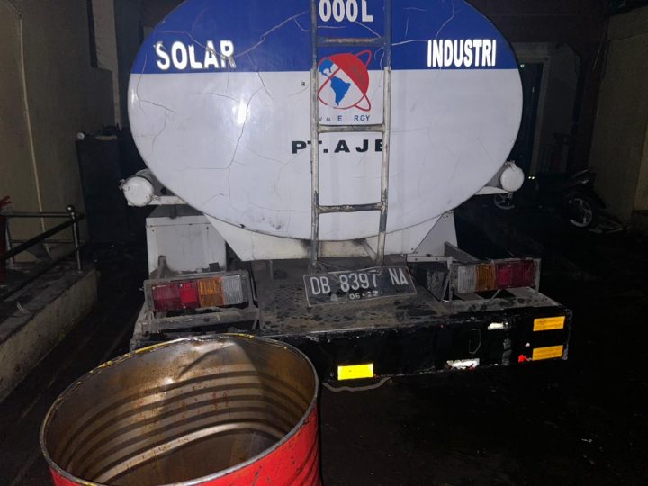 Praktik Penimbunan BBM ilegal di Manado Diduga Ada Keterlibatan Oknum Polisi?