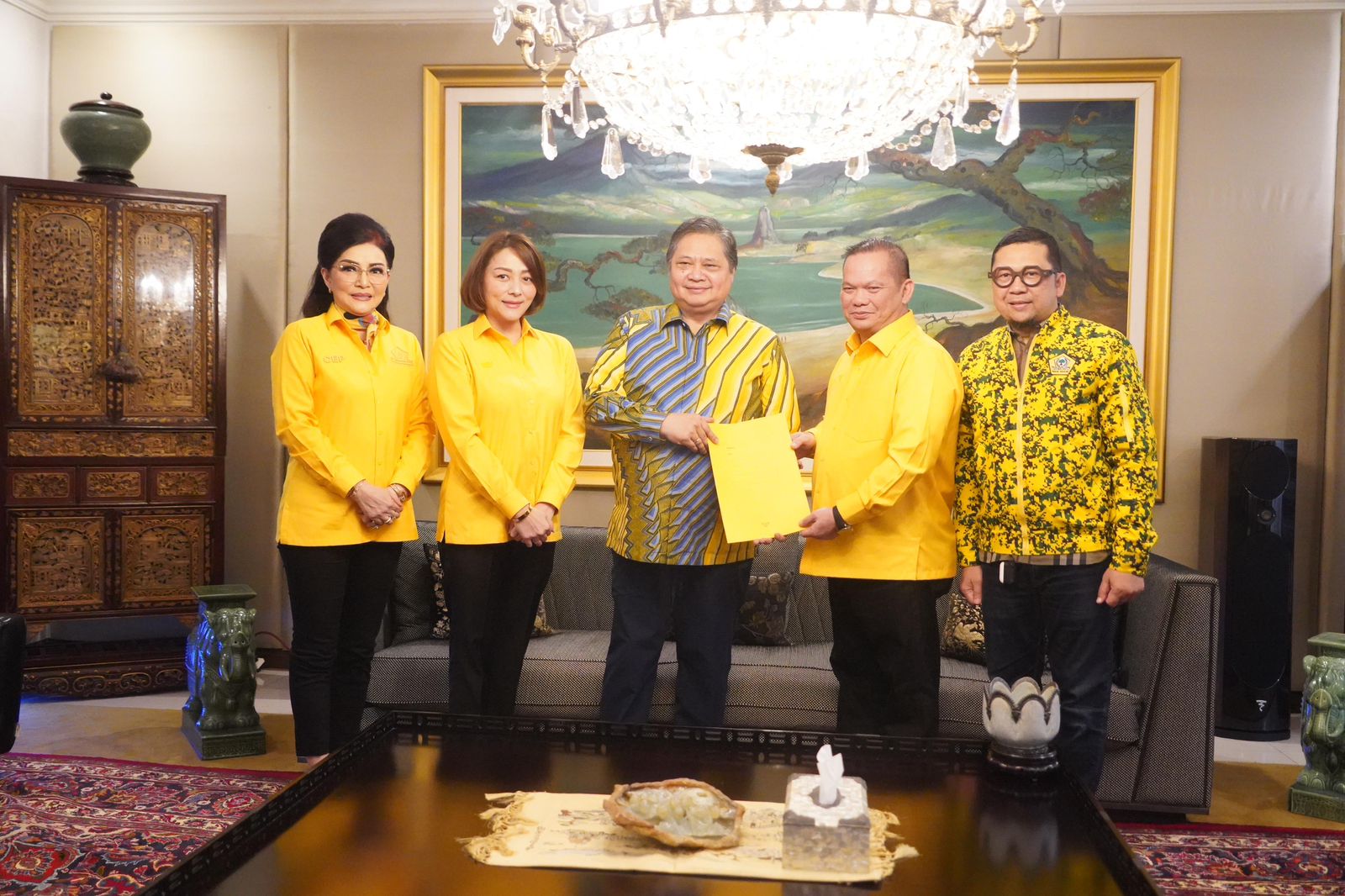 Kualisi Kuat, Golkar dan Demokrat Resmi Dukung E2L-MEP di Pilkada Sulut 2024