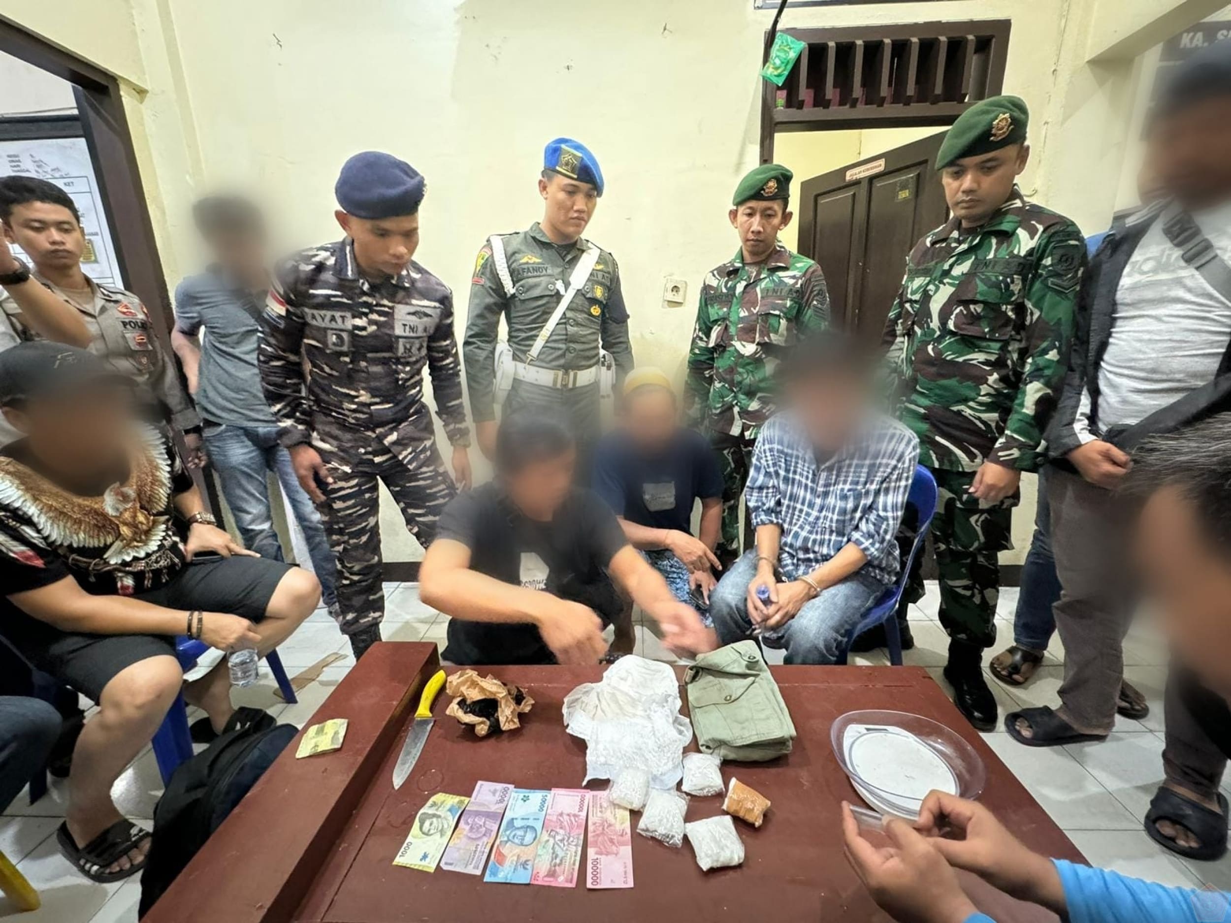 Satgas Pamtas RI-Malaysia Bersama Tim Gabungan Gagalkan Penyelundupan 553 Gram Sabu di Pelabuhan Tunon Taka