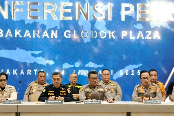 Polri Terus Lakukan Identifikasi Korban Kebakaran Glodok Plaza dalam Misi Kemanusiaan
