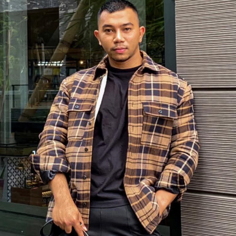 Fabio Asher: Dari Kegagalan Audisi hingga Menaklukkan Tangga Lagu Indonesia