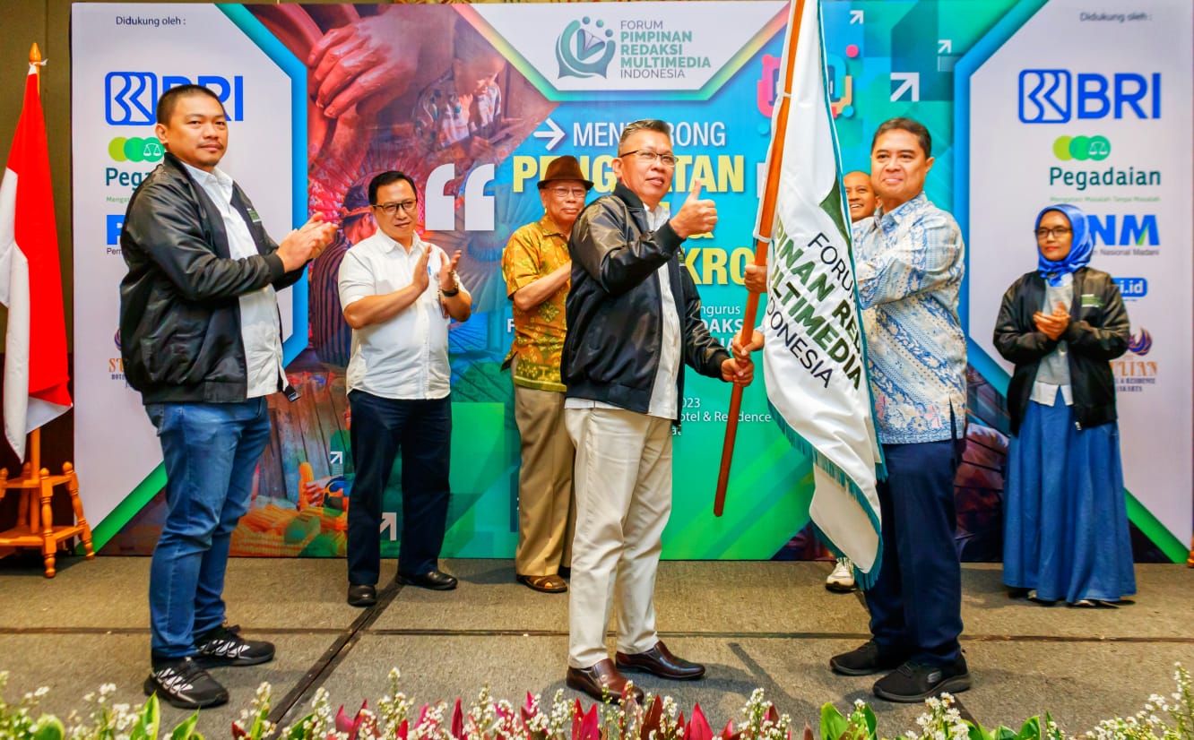 Forum Pimred Gebrak Serang! Pimred Award 2025 dan Pengurus Baru Resmi Dideklarasikan