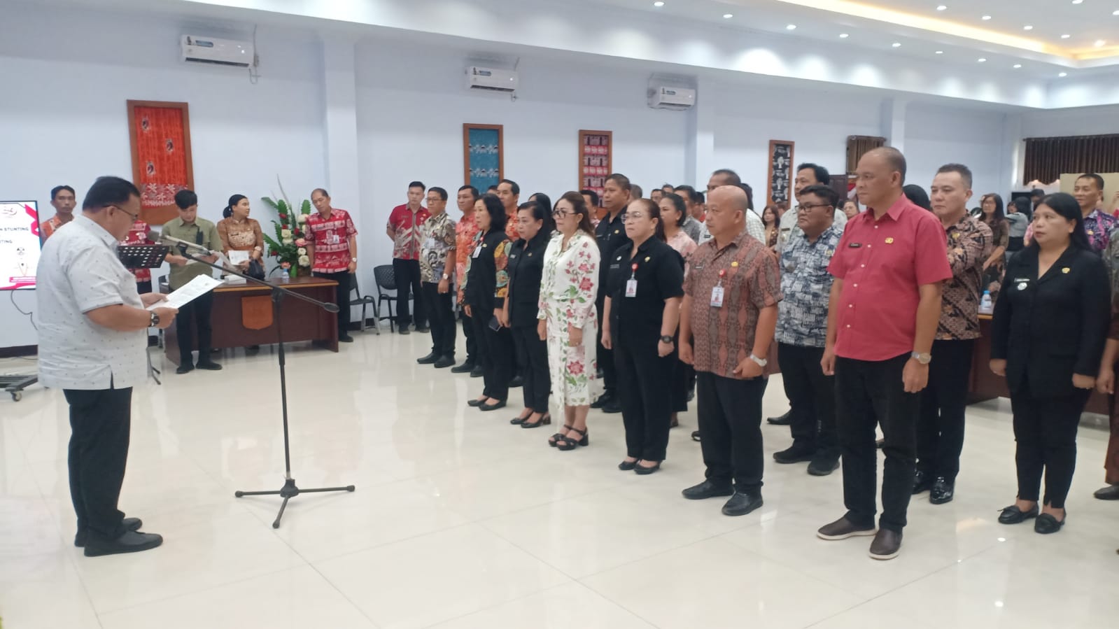 Bupati RD Lantik Tim GENTING, Minahasa Perkuat Gerakan Cegah Stunting