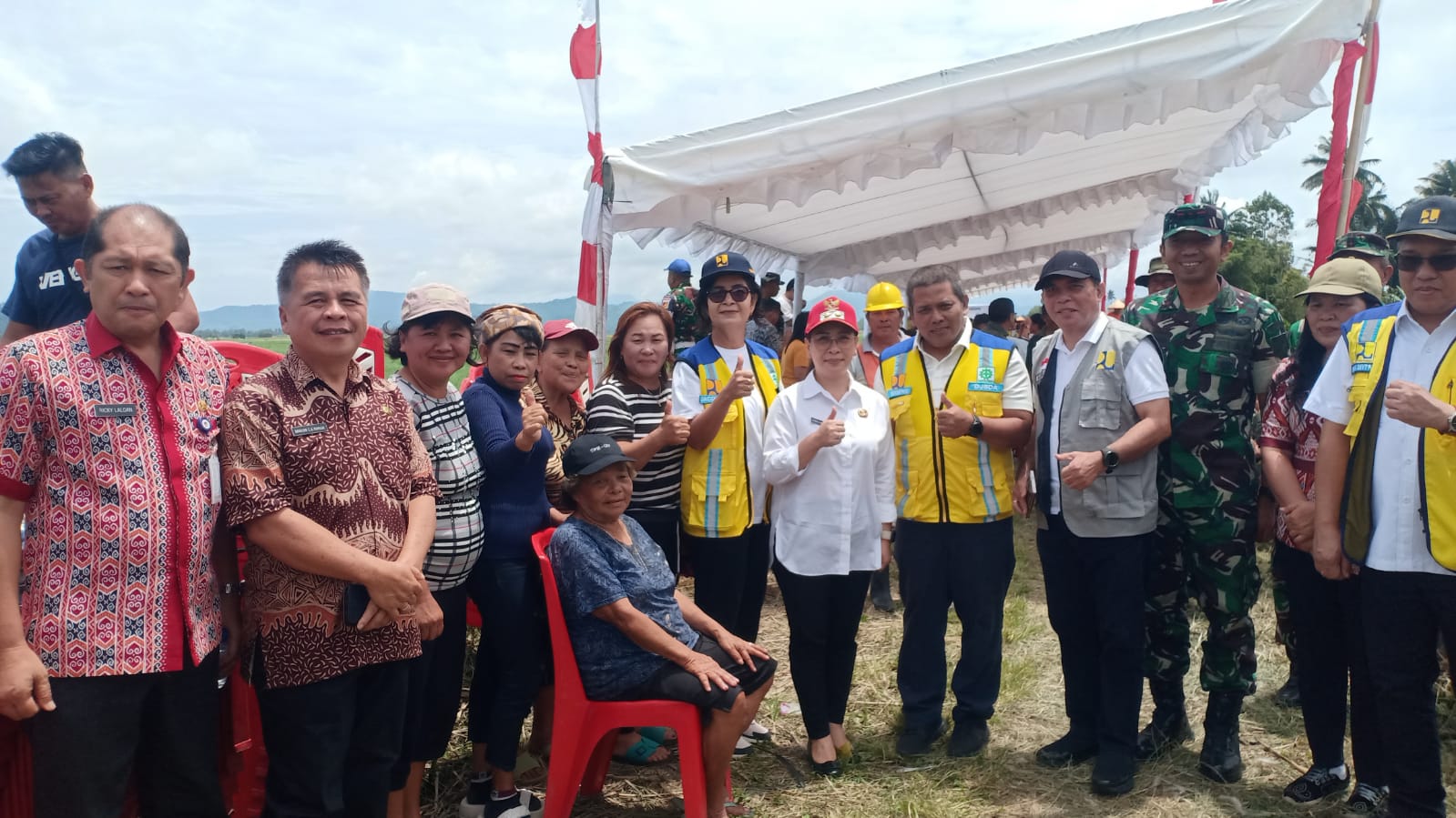 Wabup Vanda Sarundajang Dorong Petani Touliang Tanam Padi Demi Ketahanan Pangan Minahasa