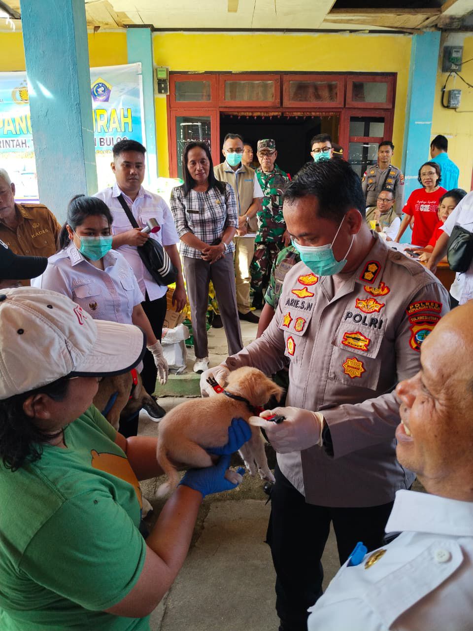 Polres Talaud Gelar Gerakan Pangan Murah dan Vaksinasi Rabies di Perbatasan Nanusa
