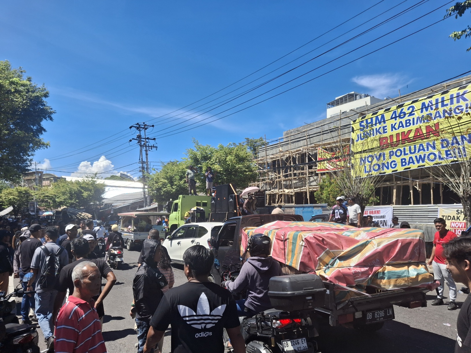 Ribuan Warga Tolak Sita Eksekusi Lahan Eks Corner52, PN Manado Tetap Jadwalkan Eksekusi Hari Ini