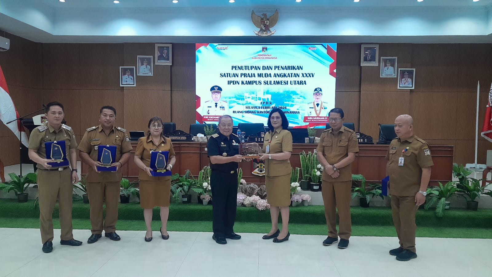 Minahasa Lepas 23 Praja IPDN, Sekda Watania Tekankan Akurasi Data sebagai Fondasi Negara