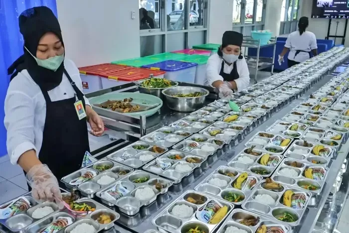 Pemerintah Serius Awasi Program MBG hingga Akar Rumput